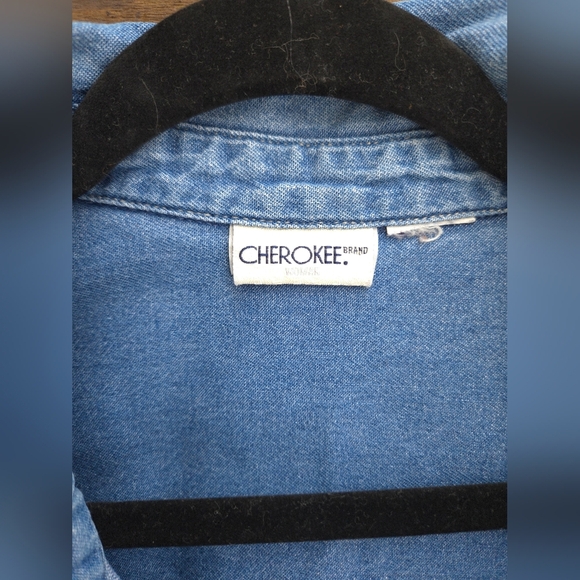 Vintage Fall Embroidered Button Up - Picture 4 of 9